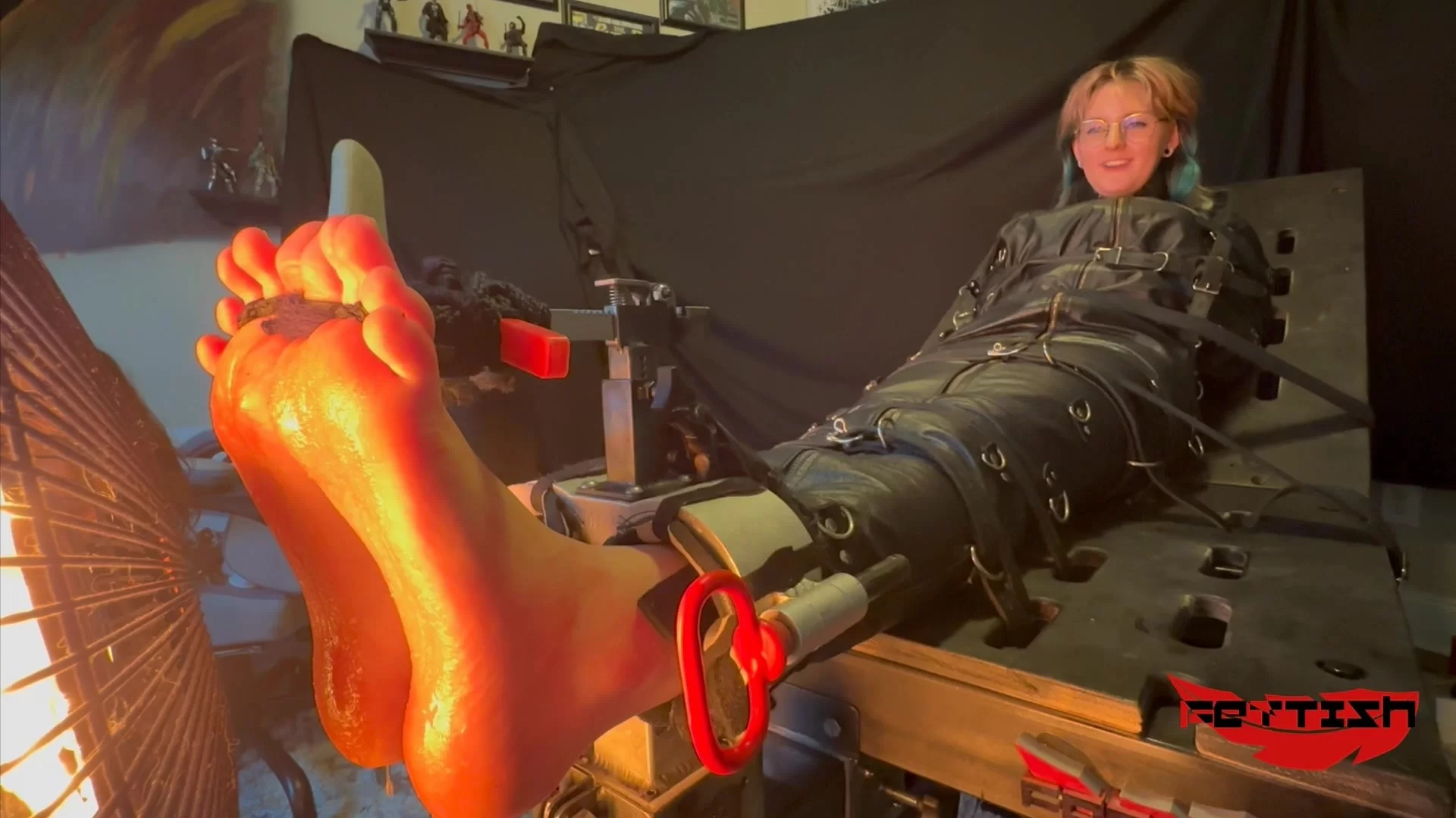 Fettish – The Roaster Coaster – Zori and Lee Von Lux-ff, Licking, TicklingFeet