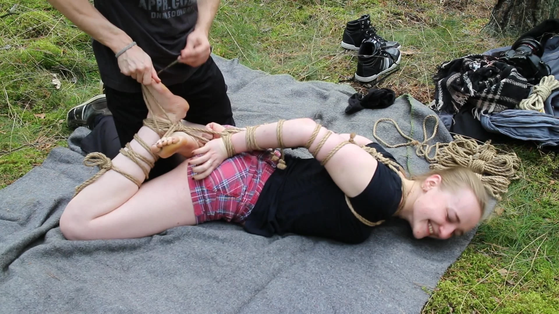 KitzelseiteTickleFun – Tickling in the forest – part 2-mf, TicklingFeet, TicklingUpperBody,