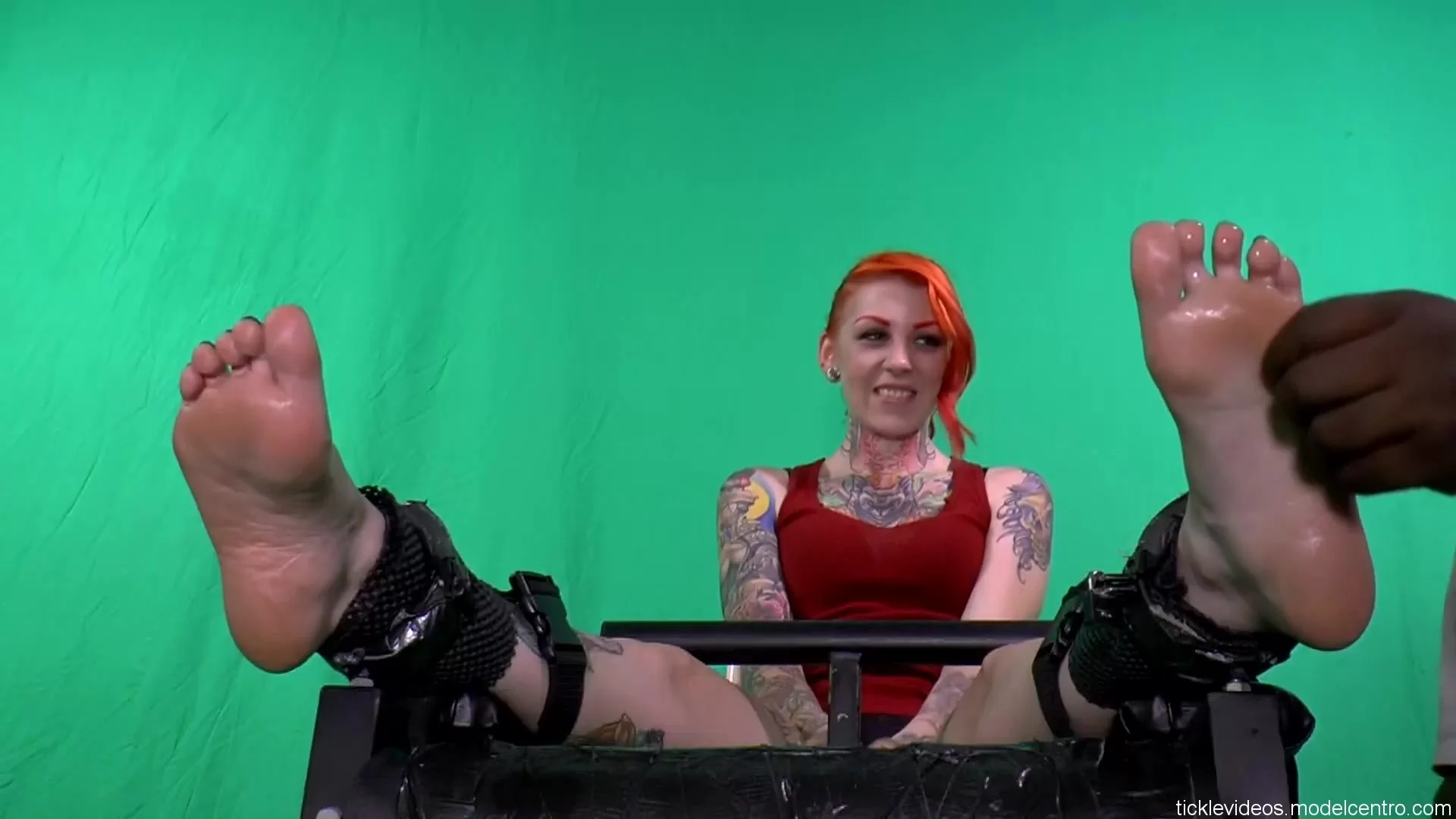 TickleHotness – Hot Feet Off The Street 23 – Part 1 – Ally Cat Chaos-mf, TicklingFeet