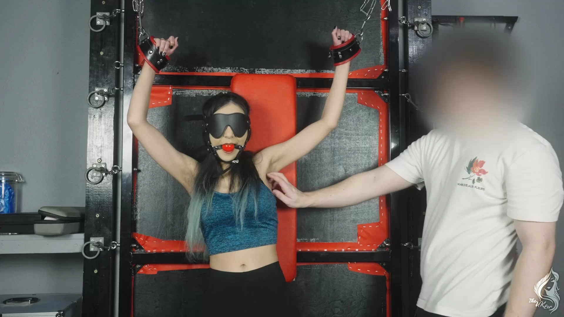 Standing Tickle Punishment – Jezebel Lee in the Dungeon- mf, TickleTummy, TicklingUpperBod